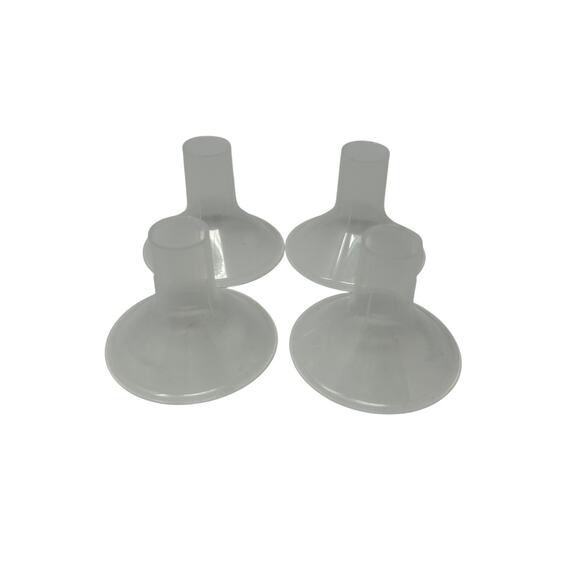 Medela 24mm Breast Pump Flanges / Breast Shields - Lot of 4 - Picture 1 of 3